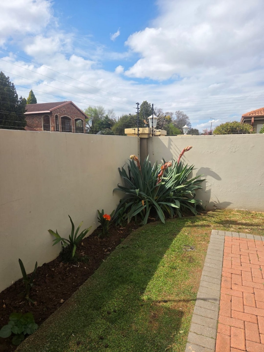 3 Bedroom Property for Sale in Flimieda North West